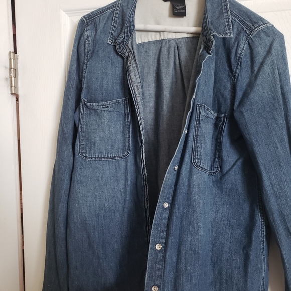 Calvin Klein Button Top - Picture 3 of 5